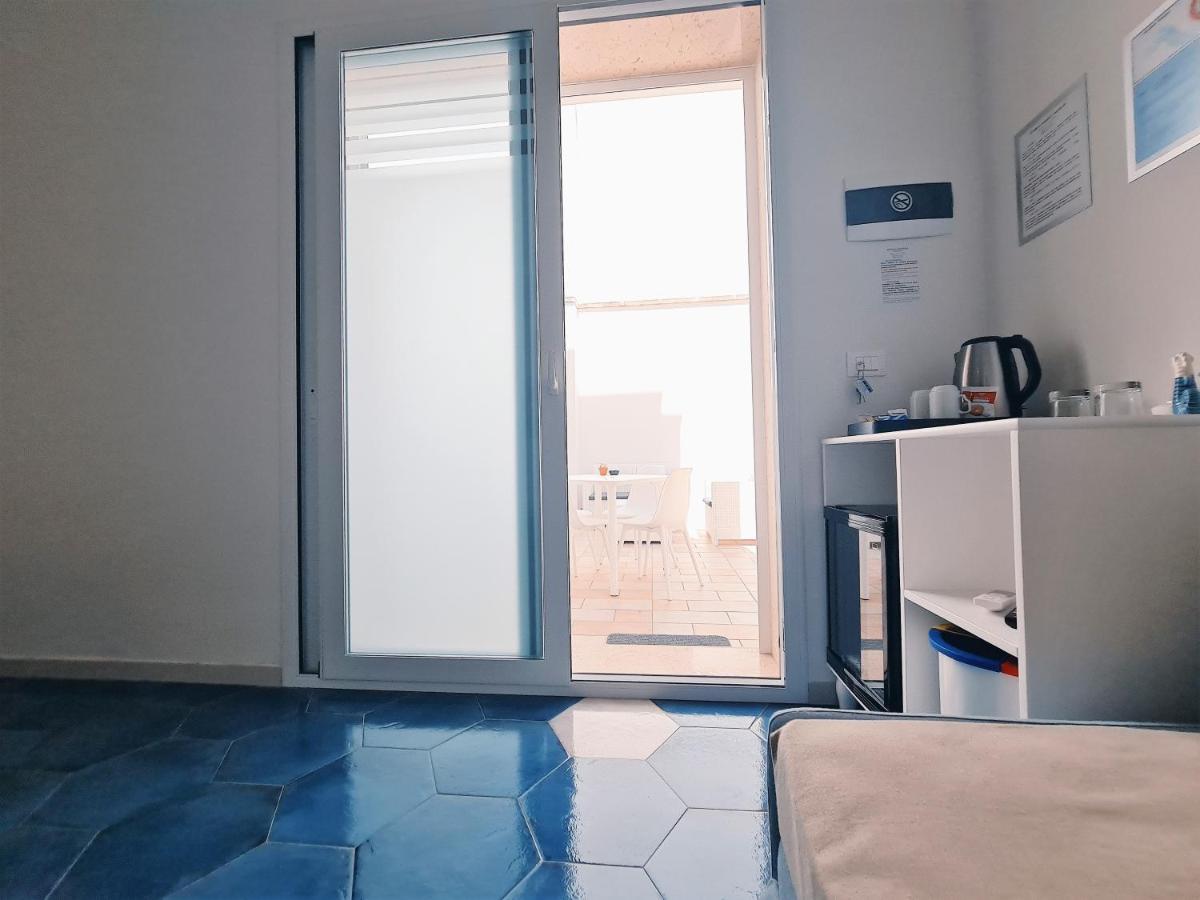 Kalinifta Rooms Apartment Torre Lapillo Extérieur photo