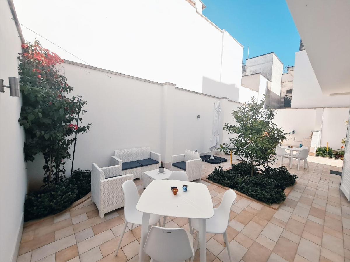 Kalinifta Rooms Apartment Torre Lapillo Extérieur photo