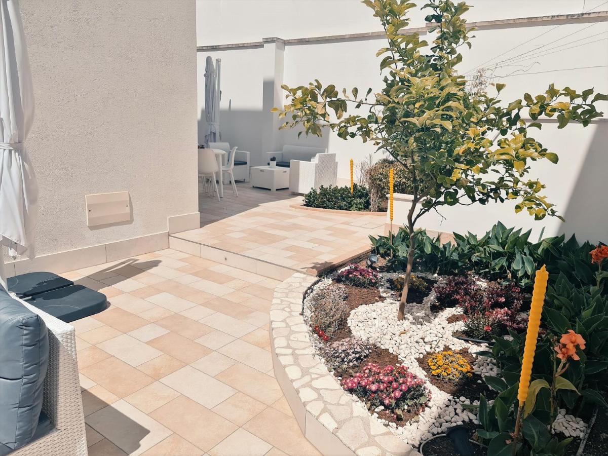 Kalinifta Rooms Apartment Torre Lapillo Extérieur photo
