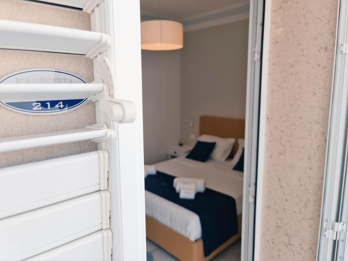 Kalinifta Rooms Apartment Torre Lapillo Extérieur photo