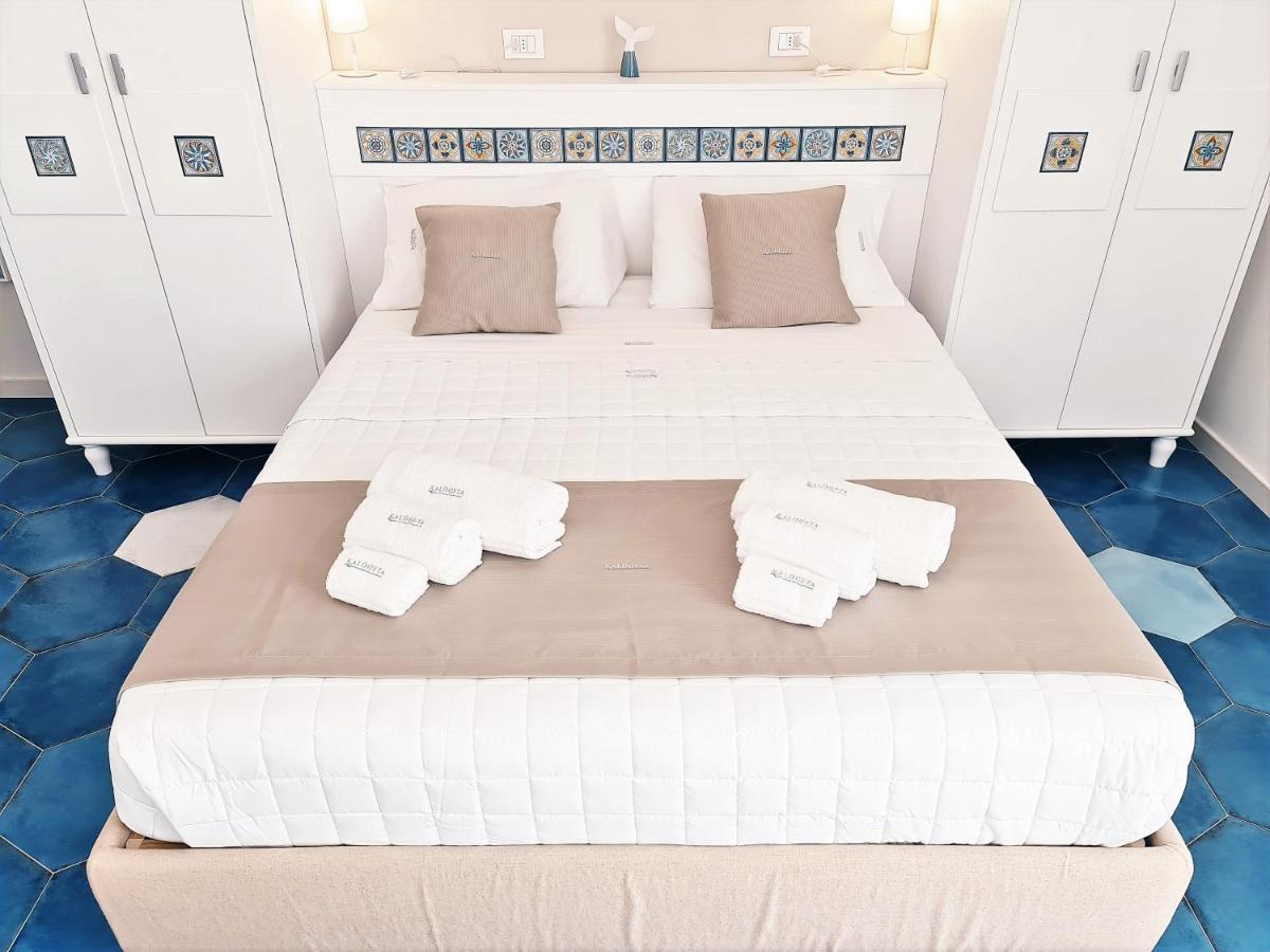 Kalinifta Rooms Apartment Torre Lapillo Extérieur photo