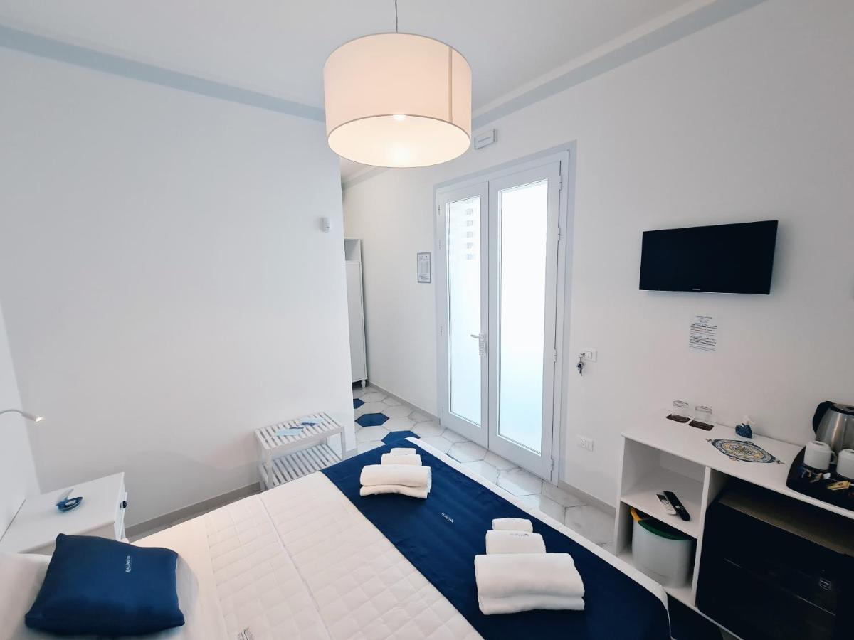 Kalinifta Rooms Apartment Torre Lapillo Extérieur photo